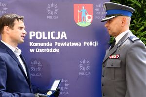 Złota Odznaka dla komendanta policji