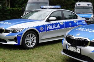 KIEDY RADIOWÓZ TO POJAZD UPRZYWILEJOWANY?