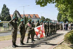 W godzinie próby cały naród stanął do walki [ZDJĘCIA]