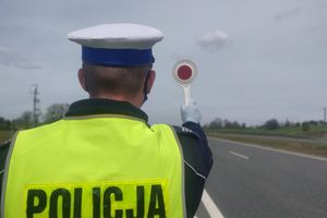 Policyjny pościg w Olsztynie. 26-latek uciekał skuterem po chodniku