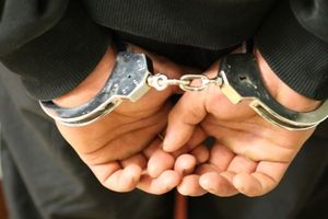 Policjanci z Olsztyna zatrzymali 22-latka, który za rozbój najbliższe miesiące spędzi w areszcie 