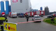 Wyciekło ponad 800 litrów kwasu azotowego. Kierowca w poważnym stanie trafił do szpitala