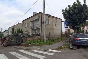 Wypadek na ul. Roweckiego „Grota” w Mławie. Ranne dwie osoby