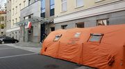 Przed sądem w Olsztynie stanął namiot. Do czego służy?