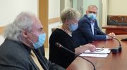 Kolejna konferencja w starostwie. W jednych szkołach koniec kwarantann, w drugich się zaczynają