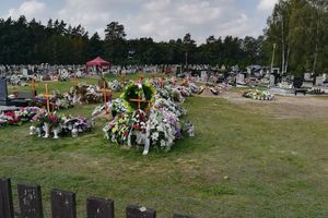 Ile kwater pozostało na cmentarzu przy ul. Leśnej?