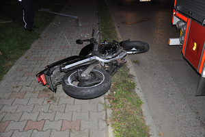 Tragedia w Kisielicach. Nie żyje motocyklista, jechał bez kasku [foto]
