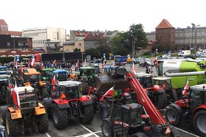 Rolnicy z powiatu nowomiejskiego blokowali „krajową piętnastkę” i wystosowali stanowisko rolników w kwestii „piątki dla zwierząt” do Sejmu RP