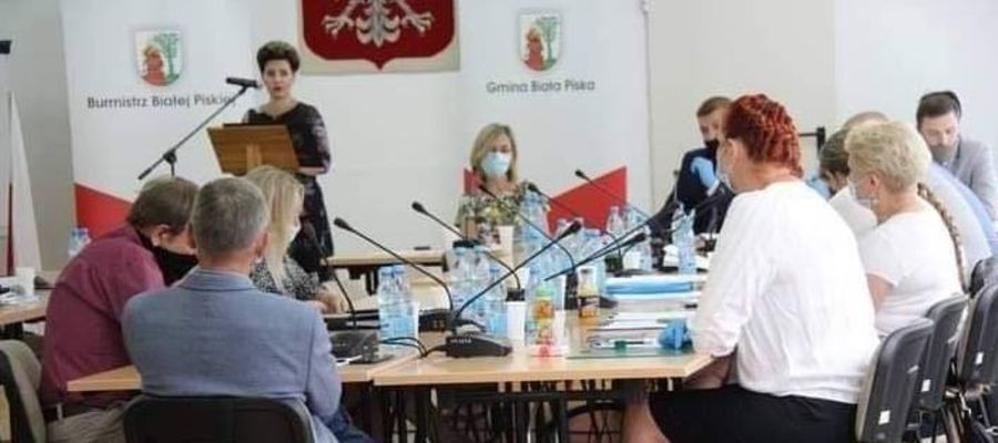 Wojewoda orzekł, że uchwała w sprawie nieudzielenia wotum zaufania burmistrz Beacie Sokołowskiej jest nieważna