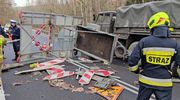Zderzenie osobówki z ciężarówką wojskową