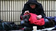 Dwaj bezdomni "wyratowani" przez policję