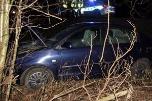 Uciekał przed policjantami, miał narkotyki, próbował przekupić patrol
