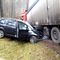 Ściął łuk, a jego auto uderzyło w inny pojazd. Kierowca samochodu osobowego zginął na miejscu