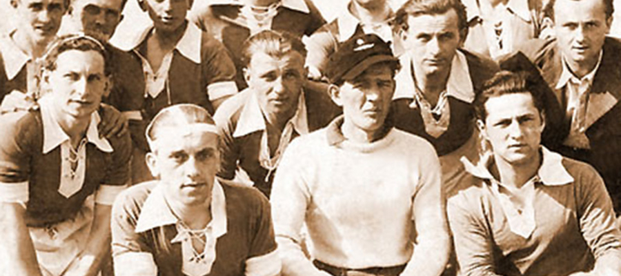 Jedno z najstarszych, zachowanych zdjęć drużyny w archiwum Jezioraka Iława