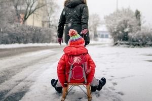 Jak zapobiegać odmrożeniom u dzieci w czasie mrozu?
