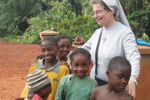 Mieszkańcy Diecezji Ełckiej pomagają misjonarce w Kamerunie
