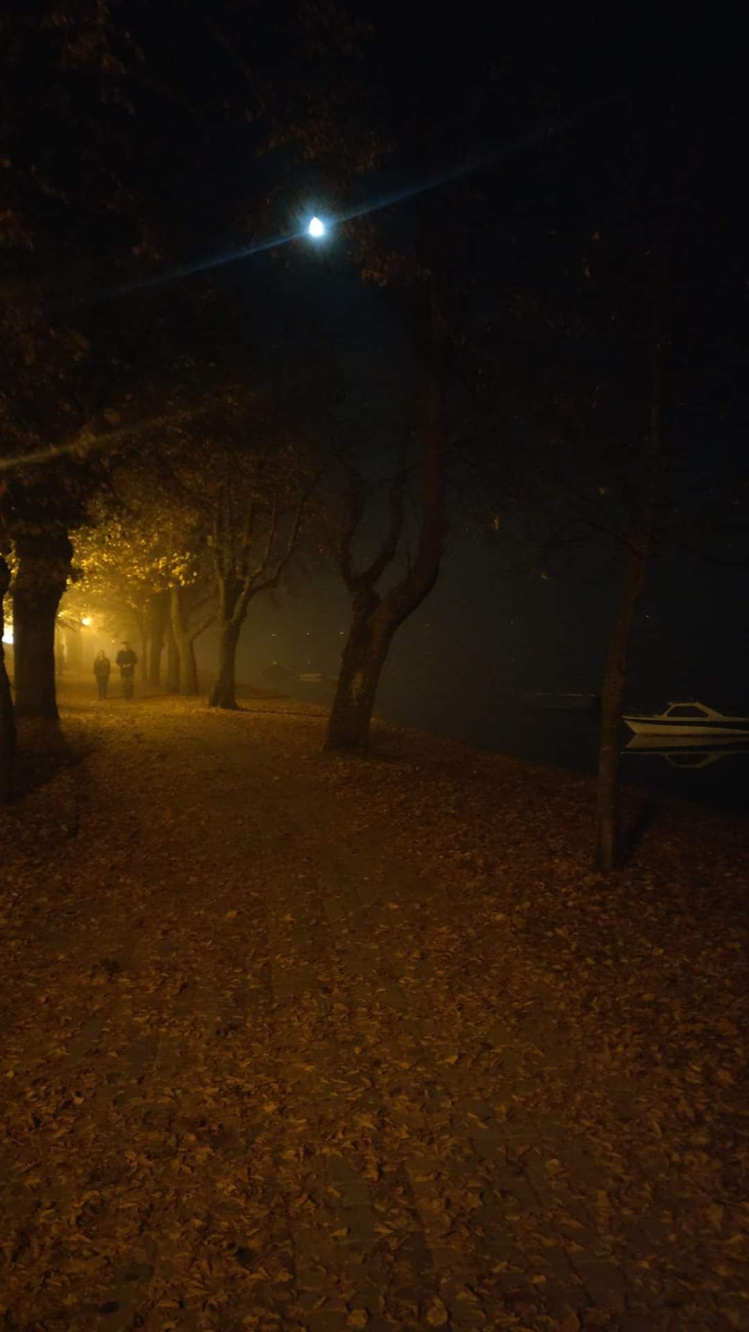 Autumn evening, Promenade