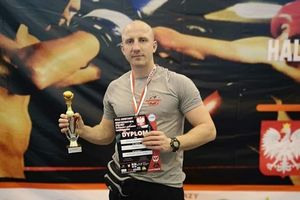 Gmina Rybno: Zapraszamy na treningi kickboxingu z Mistrzem Polski!