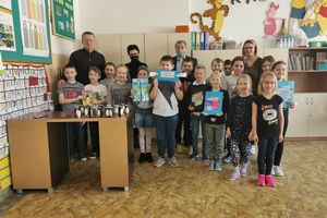 Olecko: Zastępca burmistrza pomogła dzieciom poznać Pik-Poka 