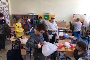 Międzynarodowy projekt edukacyjny  "CZYTAM Z KLASĄ LEKTURKI SPOD CHMURKI"  realizowany w Galinach