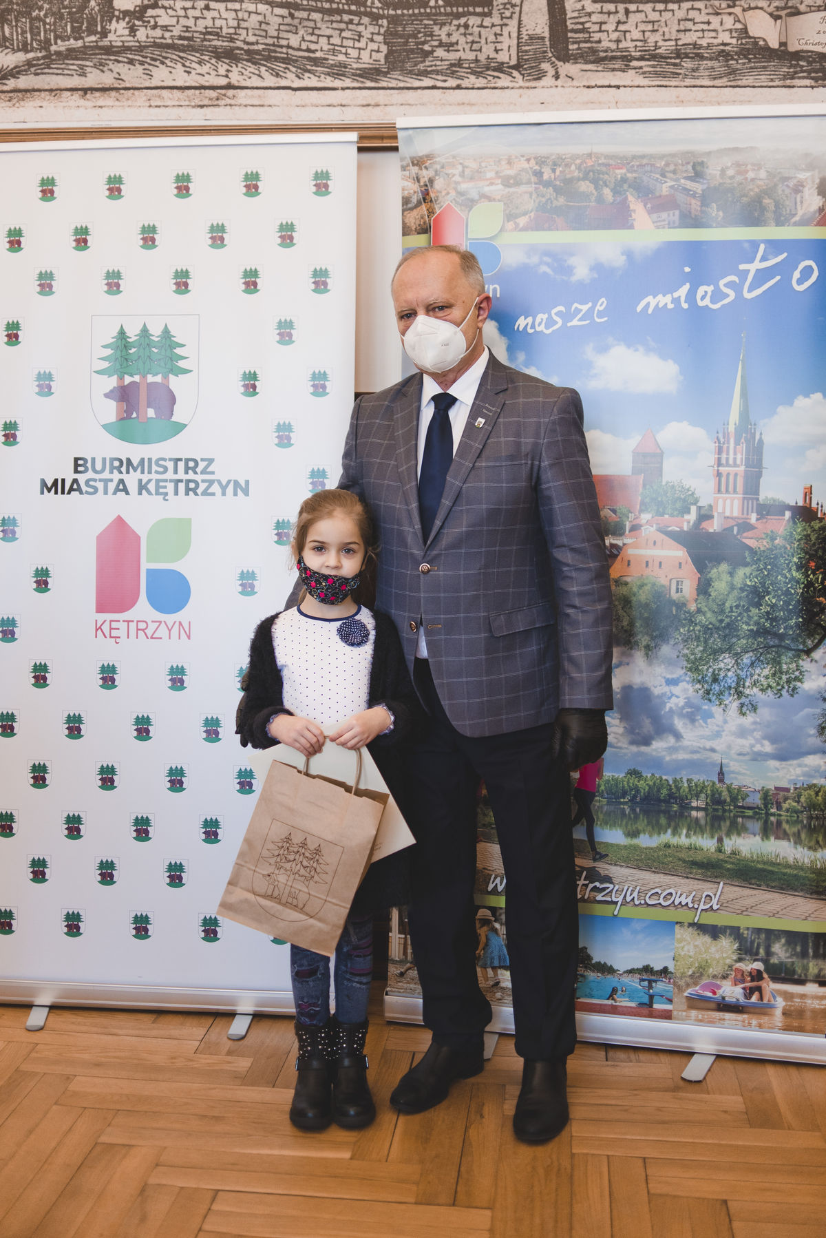 Najmłodsza stypendystka to 8-letnia szachistka - Karolina Gawerska