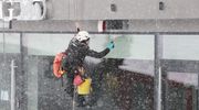 Niecodzienny widok w centrum miasta. Okna Centaurus przejęła grupa wysokościowa