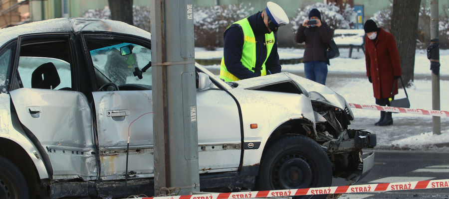 wypadek na skrzyżowaniu ulic Sybiraków i Jagiellońskiej w Olsztynie