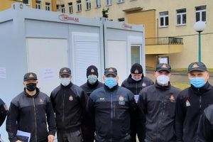 Strażacy z powiatu ełckiego szczepią się przeciwko COVID-19