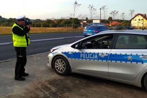 Wjechał z prędkością ponad 100 km/h do Olsztyna. Policjanci szybko ściągnęli go na pobocze