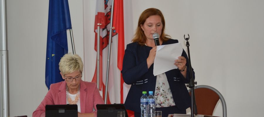 Wiceprzewodnicząca Rady Miejskiej w Olecku Wioletta Żukowska pierwsza z prawej) 