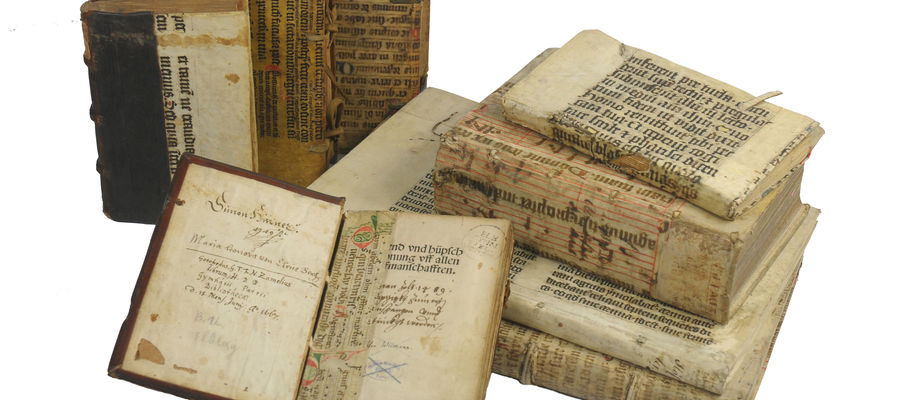 Czy zastanawialiście się kiedyś, jakie skarby kryją się w starych księgach?