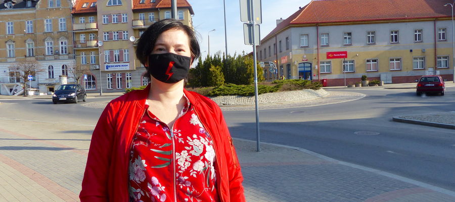 Dominika Kasprowicz chciałaby rondo, które ma za plecami, nazwać Rondem Praw Kobiet