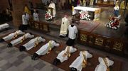 Abp. Górzyński wyświęcił nowych księży. Wiemy, gdzie będą pracowali?