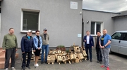 Bezdomni podarowali ptakom domy