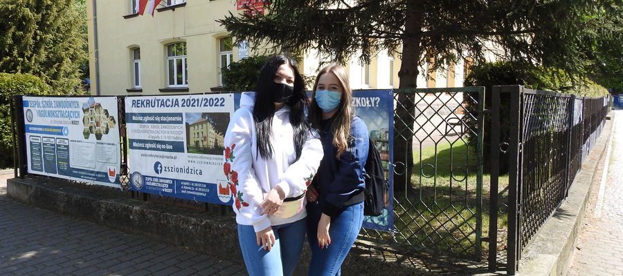 Patrycja i Daria - uczennice ZSZiO w Nidzicy