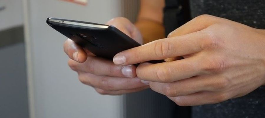 Uwaga na fałszywe sms-y o odłączeniu prądu