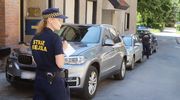 Nie parkuj samochodu na ul. Piastowskiej w Olsztynie bo Straż Miejska go odholuje [ZDJĘCIA]