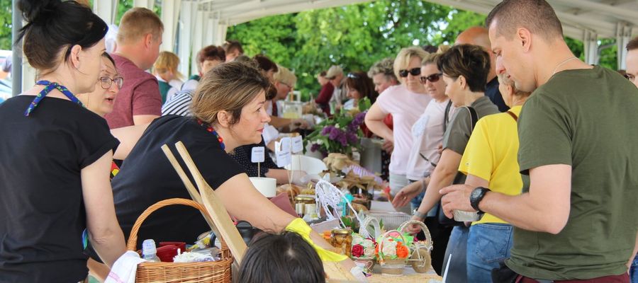 Pierwszy Bazarek Produktów Lokalnych w Białej Piskiej odbył się w sobotę, 5 czerwca