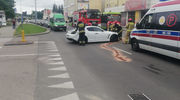 Zderzenie samochodu z motocyklem w Olsztynie. Utrudnienia na drodze
