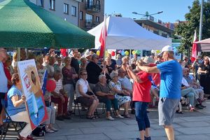 Tour de Konstytucja Pl. Przystanek Giżycko