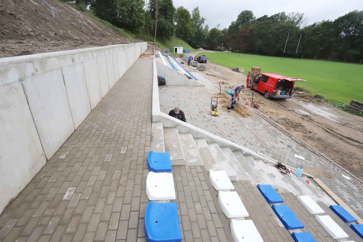 Prace przy budowie trybun na Olimpijskim Stadionie Rugby dobiegają końca.