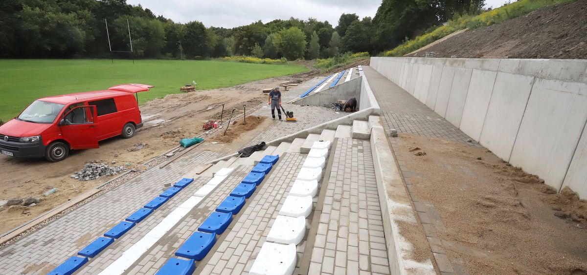 Prace przy budowie trybun na Olimpijskim Stadionie Rugby dobiegają końca.