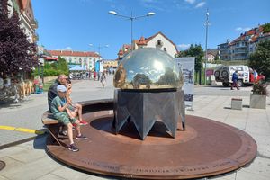 Kapsuła czasu z wizją świata za sto lat