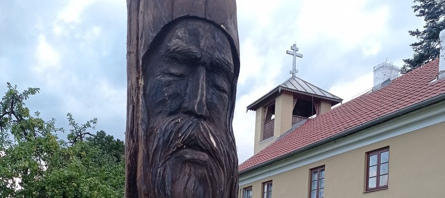 Efektem tygodniowej wspólnej pracy artystów jest rzeźba „Paweł Pruski”