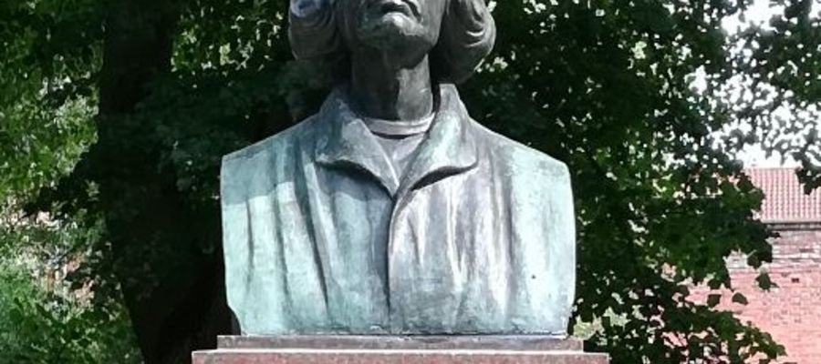 Pomnik Kopernika na Podzamczu w Olsztynie