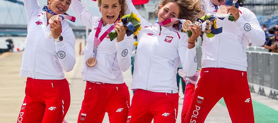 Karolina Naja, Anna Puławska, Justyna Iskrzycka i Helena Wiśniewska