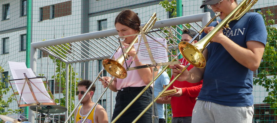 Tym razem Orkiestra koncertowała na boisku Osiedla Piastowskiego