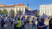 Pracownicy medyczni z Olsztyna protestują w Warszawie [ZDJĘCIA]