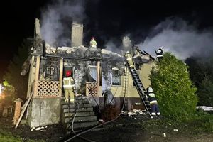 Kowale Oleckie: Pożar budynku jednorodzinnego 