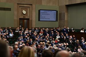 Sejm zdecydował: stan wyjątkowy w Polsce potrwa do końca września